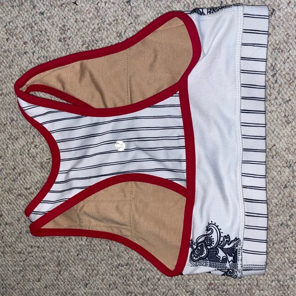 Lululemon sports bra - Picture 2 of 3